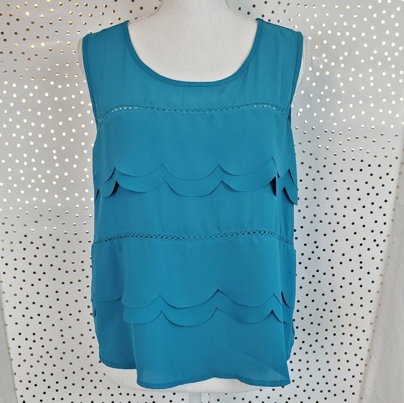 NWT Stitch Fix Papermoon Jules Scalloped Blouse - Picture 1 of 6